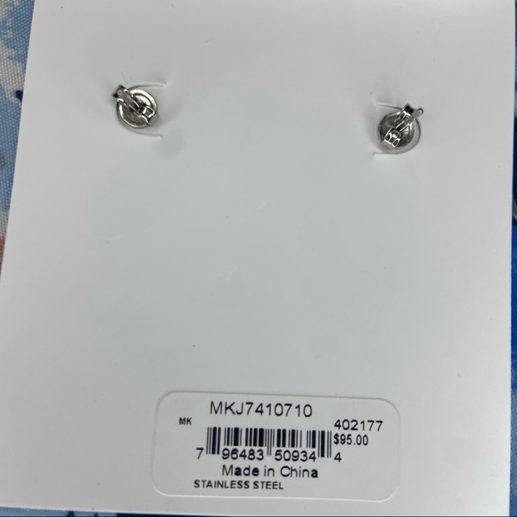 Michael Kors MK Gold studs - Picture 3 of 3